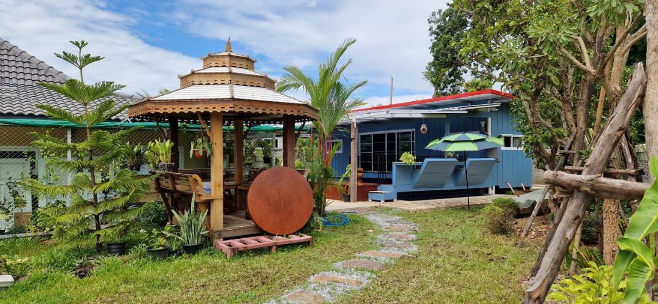 치앙라이 Mana Pool House B&B 외부 사진
